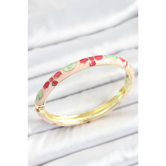 Mineli Pirinç Beyaz Pembe Yeşil Çiçek Desenli Gold Renk Kadın Kelepçe - TJ-BB7131