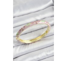 Mineli Gold Renk Pirinç Pembe Çiçek Desenli Kadın Kelepçe - TJ-BB7135