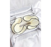 Siyah Çizgi Detaylı Krem Renk Kemik Model Kadın Küpe - TJ-BKP10741