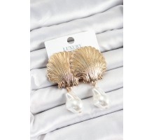 Pirinç İstiridye Model Sallantılı İnci Detaylı Gold Renk kadın Küpe - TJ-BKP10745