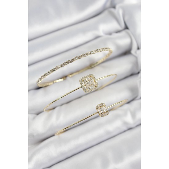 Pirinç Zirkon Taşlı Baget Model Gold Renk Vip 3'lü Kadın Bileklik - TJ-BB7334