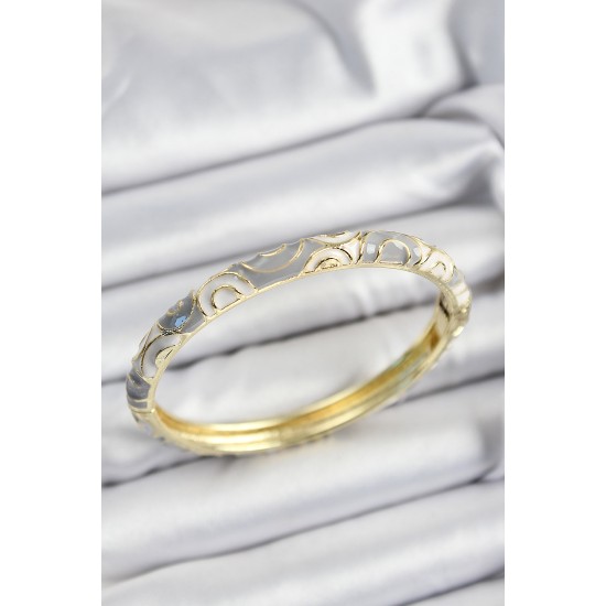 Mineli Pirinç Gri Ve Beyaz Sarmal Motifli Gold Renk Kadın Kelepçe - TJ-BB7368