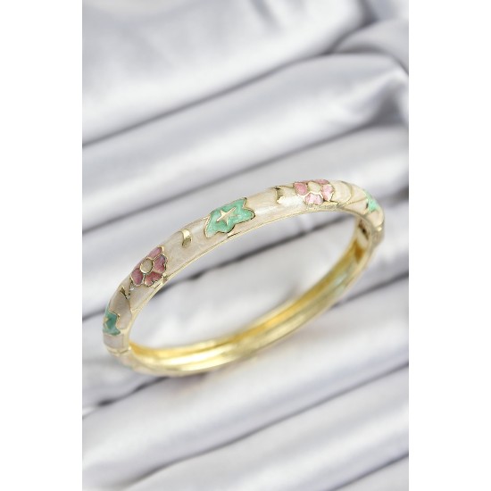 Mineli Pirinç Pembe Yeşil Ve Krem Çiçek Motifli Gold Renk Kadın Kelepçe - TJ-BB7373