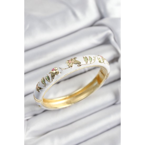 Mineli Pirinç Beyaz Çiçek Motifli Gold Renk Kadın Kelepçe - TJ-BB7377