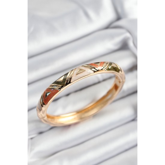 Mineli Pirinç Karışık Üçgen Motifli Gold Renk Kadın Kelepçe - TJ-BB7382