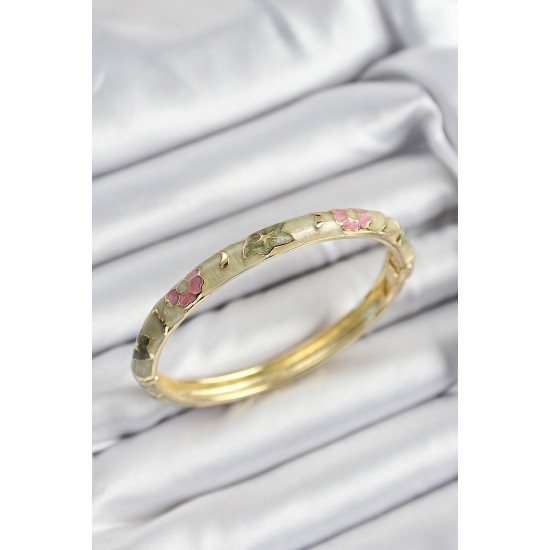 Mineli Pirinç Pembe Ve Yeşil Çiçek Motifli Gold Renk Kadın Kelepçe - TJ-BB7395