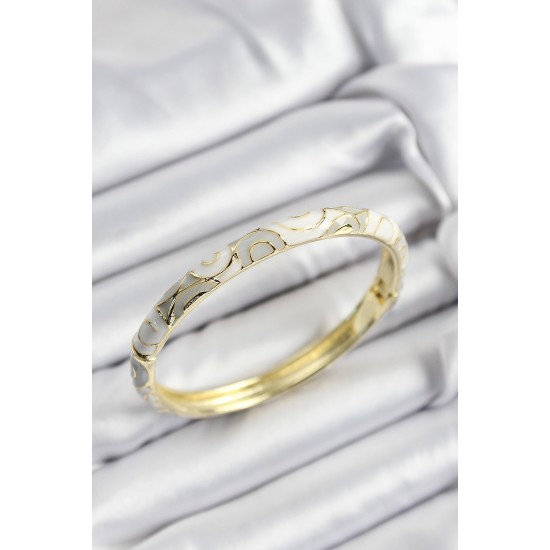 Mineli Pirinç Beyaz Ve Gri Sarmal Motifli Gold Renk Kadın Kelepçe - TJ-BB7420