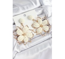 Pirinç Krem Çiçek Model Gold Renk Kadın Hasır Küpe - TJ-BKP10891