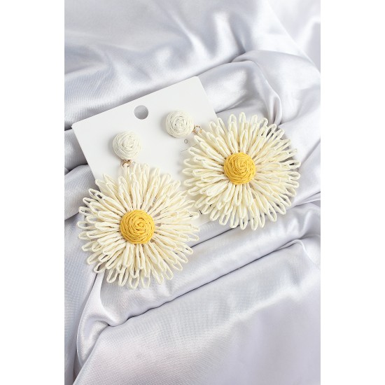 Pirinç Krem Papatya Model Gold Renk Kadın Hasır Küpe - TJ-BKP10901