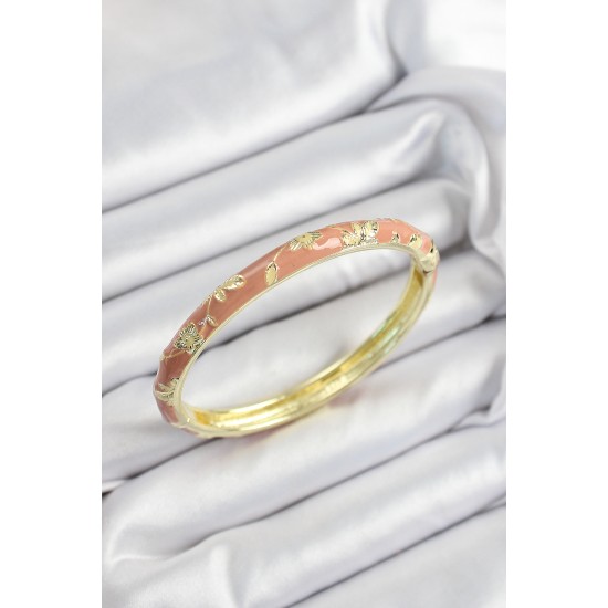 Mineli Pirinç Pembe Çiçek Motifli Gold Renk Kadın Kelepçe - TJ-BB7440