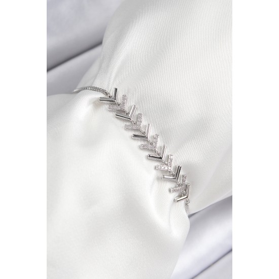 Pirinç Zirkon Taşlı Sıralı Ok Model Gümüş Renk Asansörlü Kadın Bileklik - TJ-BB7456