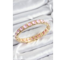 Pirinç Pembe Zirkon Taşlı Kare Model Gold Renk Lastikli Kadın Bileklik - TJ-BB7499