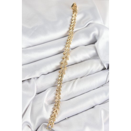 Pirinç Zirkon Taşlı Sıralı Ok Model Gold Renk Kadın Bileklik - TJ-BB7559