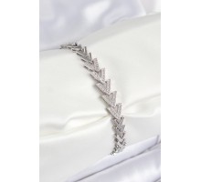 Pirinç Zirkon Taşlı Sıralı Ok Model Gümüş Renk Kadın Bileklik - TJ-BB7560