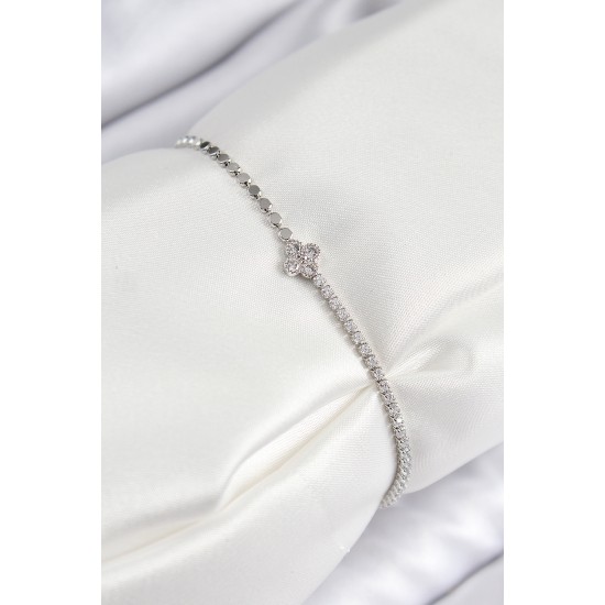 Pirinç Zirkon Taşlı Yonca Model Ezme Zincir Gümüş Renk Kadın Bileklik - TJ-BB7592