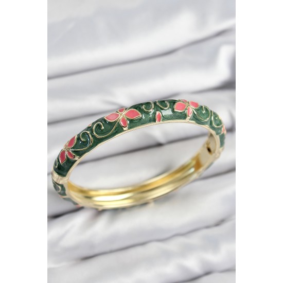 Mineli Pirinç Yeşil Çiçek Motifli Gold Kadın Kelepçe - TJ-BB7634