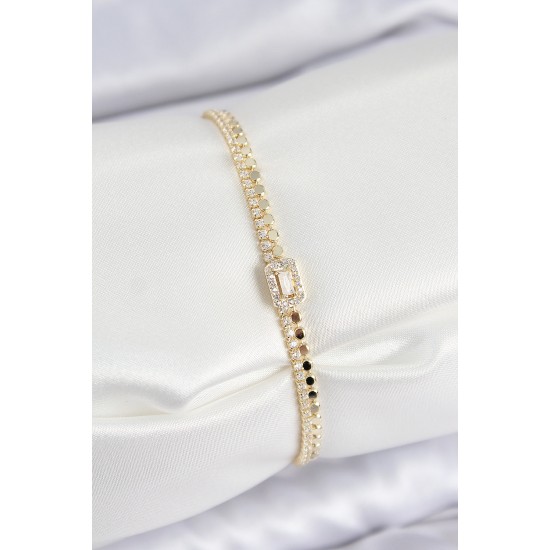 Pirinç Zirkon Taşlı Ezme Zincirli Baget Model Gold Renk Kadın Bilekilk - TJ-BB7653