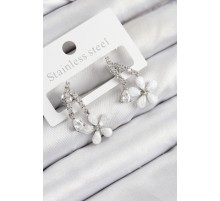 Pirinç Zirkon Taşlı Papatya Model Gümüş Renk Kadın Küpe - TJ-BKP11111