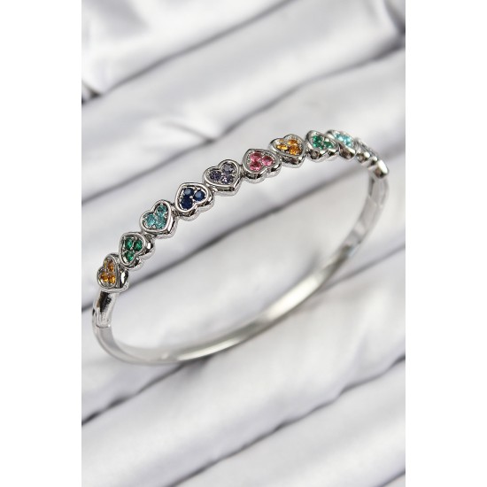 Pirinç Renkli Zirkon Taşlı Sıralı Kalp Model Gümüş Renk Kadın Kelepçe - TJ-BB7677