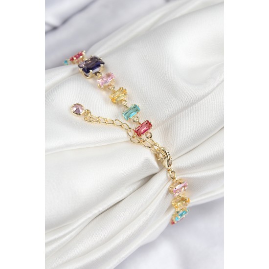 Pirinç Renkli Zirkon Taşlı Sıralı Dikdörtgen Model Gold Renk Kadın Bileklik - TJ-BB7685