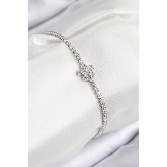 Pirinç Zirkon Taşlı Çiçek Model Gümüş Renk Kadın Bileklik - TJ-BB7708