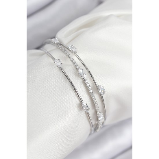 Pirinç Zirkon Taşlı Su Yolu Model Gümüş Renk Kadın Bileklik - TJ-BB7868