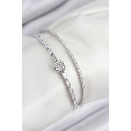 Pirinç Zirkon Taşlı Kalp Model Gümüş Renk Kadın Bileklik - TJ-BB7874