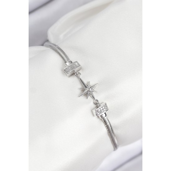 Pirinç Zirkon Taşlı Kutup Yıldızı Model Gümüş Renk Kadın Bileklik - TJ-BB7904