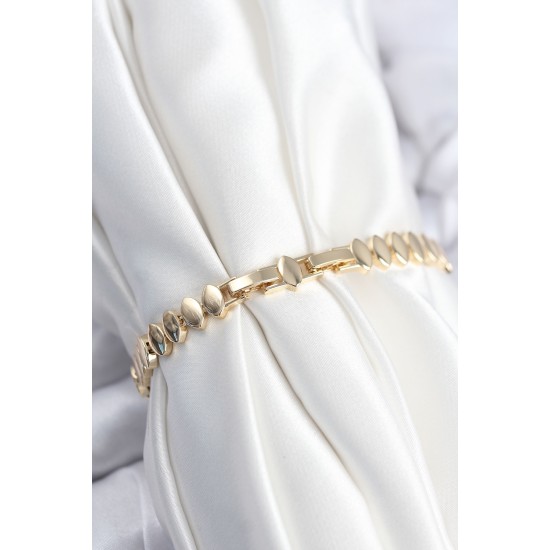 Pirinç VIP Seri Gold Renk Sıralı Arpa Model Kadın Bileklik - TJ-BB7943
