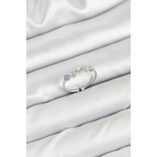 Pirinç Gümüş Renk Minimal Yonca Detaylı Kadın Yüzük - TJ-BYK3843