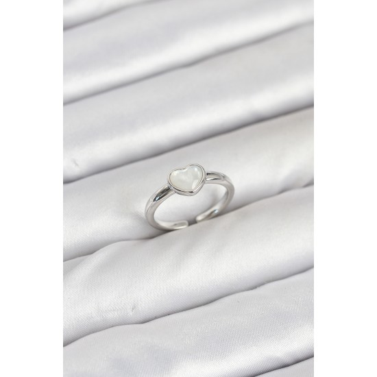 Pirinç Gümüş Renk Kalpli Kadın Yüzük - TJ-BYK3881