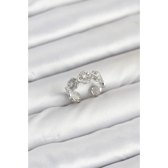 Pirinç Gümüş Renk Yonca Model Kadın Yüzük - TJ-BYK3895