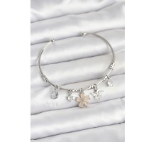 Çiçek ve Kelebek Charmlı Gümüş Renk Pirinç Kadın Bileklik - TJ-BB8050