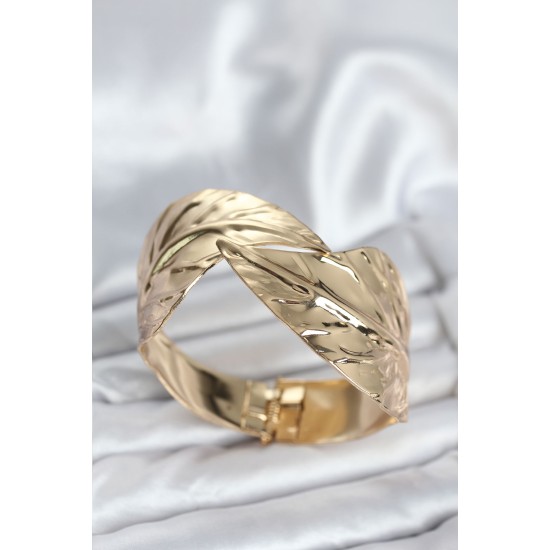 Pirinç Gold Renk Yaprak Model Kadın Bileklik - TJ-BB8060