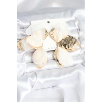 Pirinç Gold Renk Beyaz Tüllü Lotus Kadın Küpe TJ-BKP11373