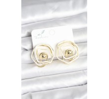 Pirinç Gold Renk Beyaz Mineli Geometrik Gül Model Kadın Küpe - TJ-BKP11375