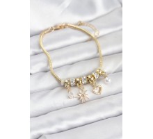 Pirinç Gold Renk Kutup Yıldızı ve Kalp Charmlı Kadın Bileklik - TJ-BB8181