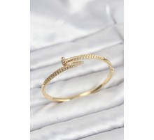 Pirinç Gold Renk Zirkon Taşlı Çivi Model Kadın Kelepçe Bileklik - TJ-BB8225