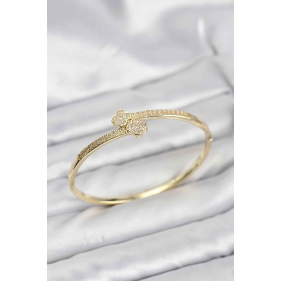 Pirinç Gold Renk Zirkon Taşlı Yonca Model Kadın Kelepçe Bileklik - TJ-BB8227