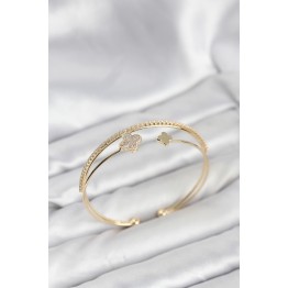 Yonca Model Pirinç Gold Renk Kadın Bileklik TJ-BB8259