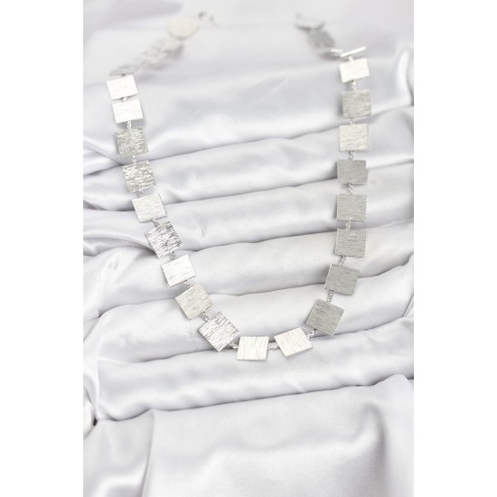 Kare Plaka Model Gümüş Renk Kadın Kolye - TJ-BKO10824