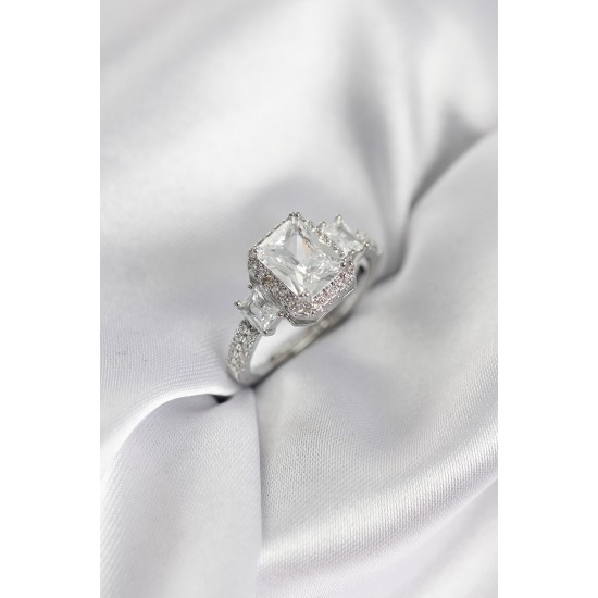 Gümüş Renk Kare Baget Zirkon Taşlı Tek Taş Model Kadın Yüzük - TJ-BYK3937