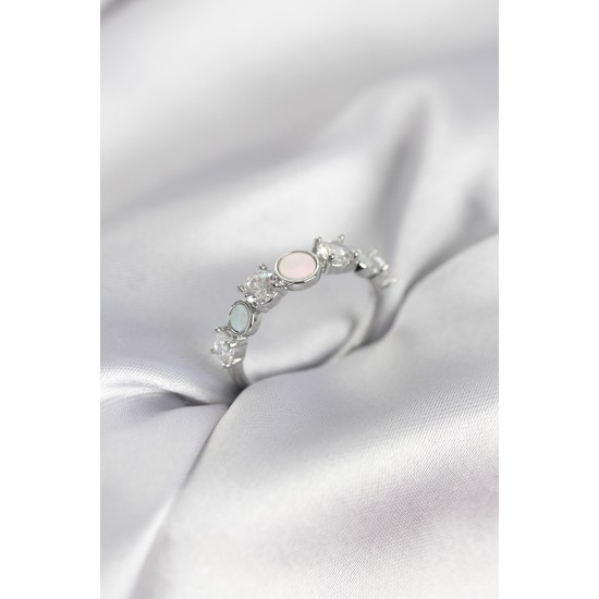 Gümüş Renk Minimal Plaka ve Zirkon Taşlı Kadın Yüzük - TJ-BYK3967