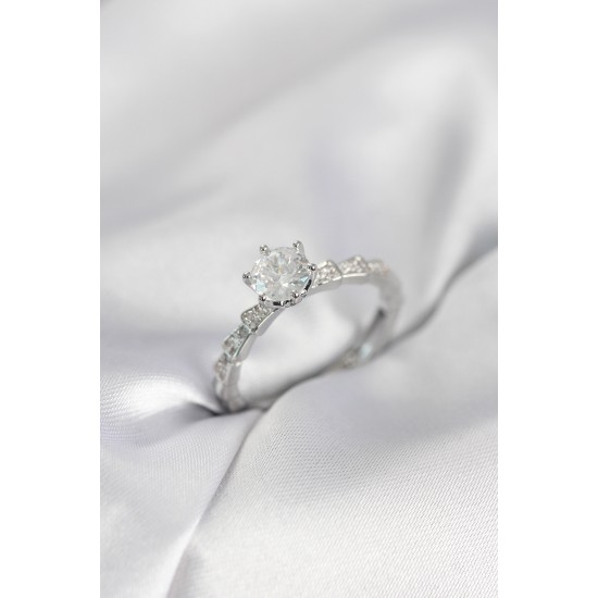 Gümüş Renk Zirkon Taşlı Tek Taş Model Kadın Yüzük - TJ-BYK4025