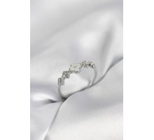 Gümüş Renk Minimal Yonca ve Zirkon Taşlı Kadın Yüzük - TJ-BYK4057