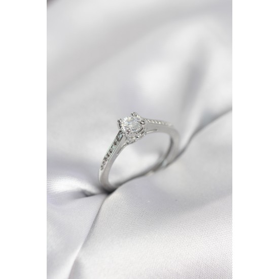 Tek Taş Gümüş Renk Zirkon Taşlı Model Kadın Yüzük - TJ-BYK4104