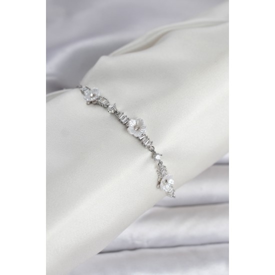 Baget Zirkon Taşlı Çiçek Model Gümüş Renk Asansörlü Kadın Bileklik - TJ-BB8329