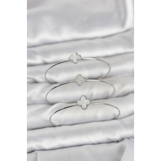 Gümüş Renk Yonca Model Zirkon Taşlı 3'lü Kadın Bileklik Kombini - TJ-BB8344