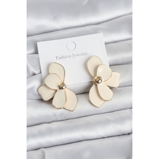 Krem Mineli Lotus Model Pirinç Kadın Küpe - TJ-BKP11734