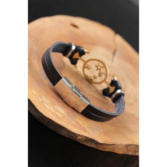 Gold Renk Yıldızlı Metal Aksesuarlı Siyah Deri Erkek Bileklik - TJ-EB2548-KS